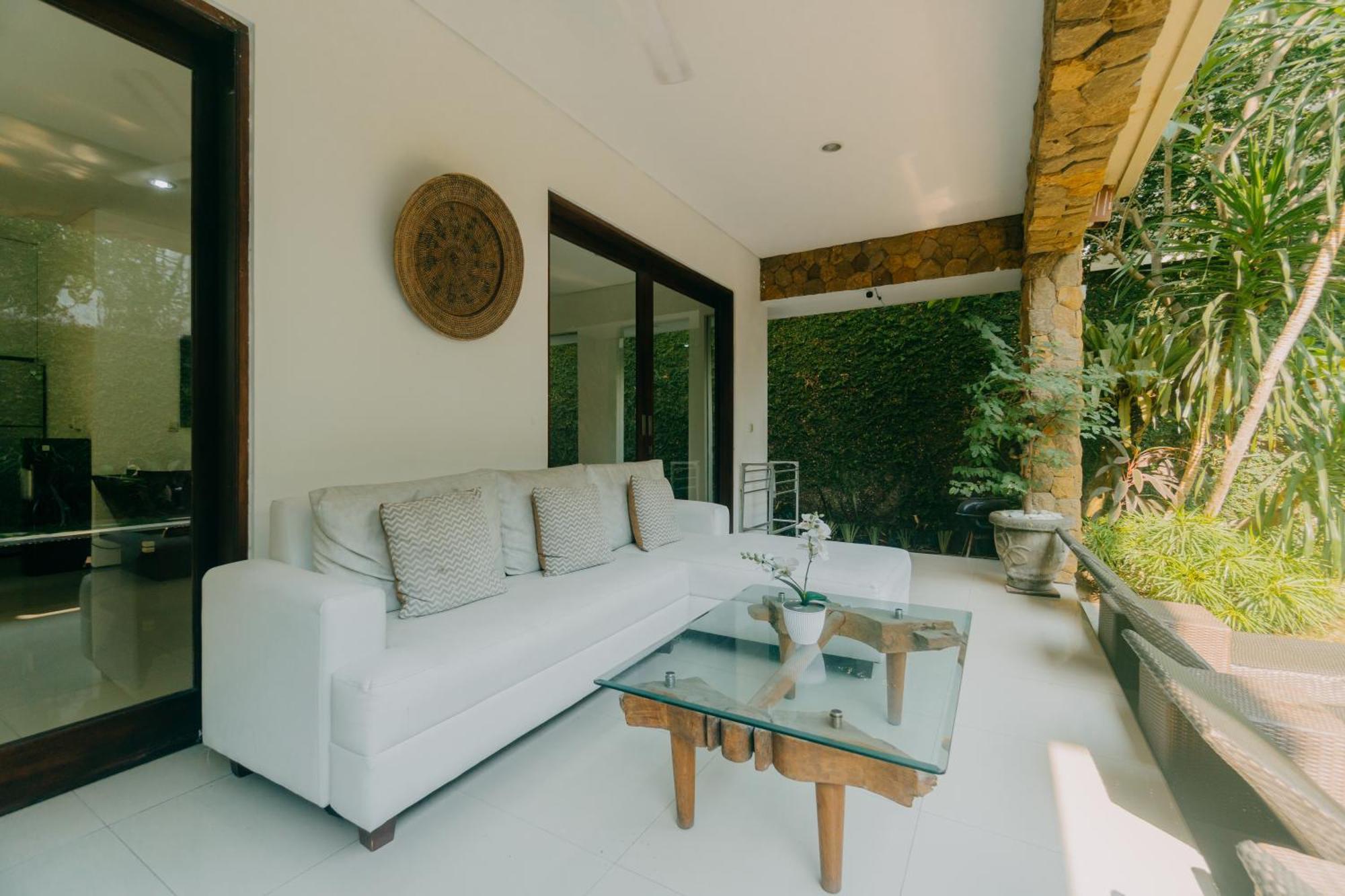 Villa C31 Seminyak Екстер'єр фото