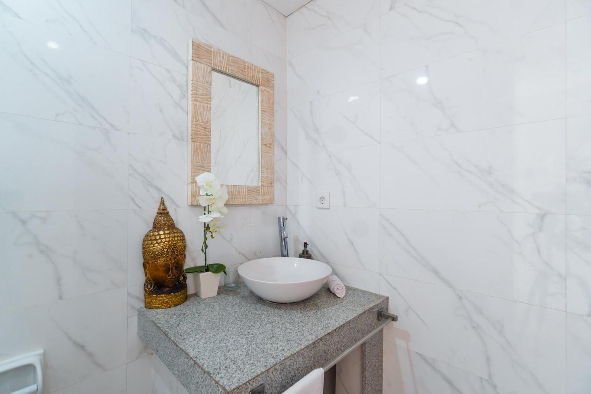Villa C31 Seminyak Екстер'єр фото